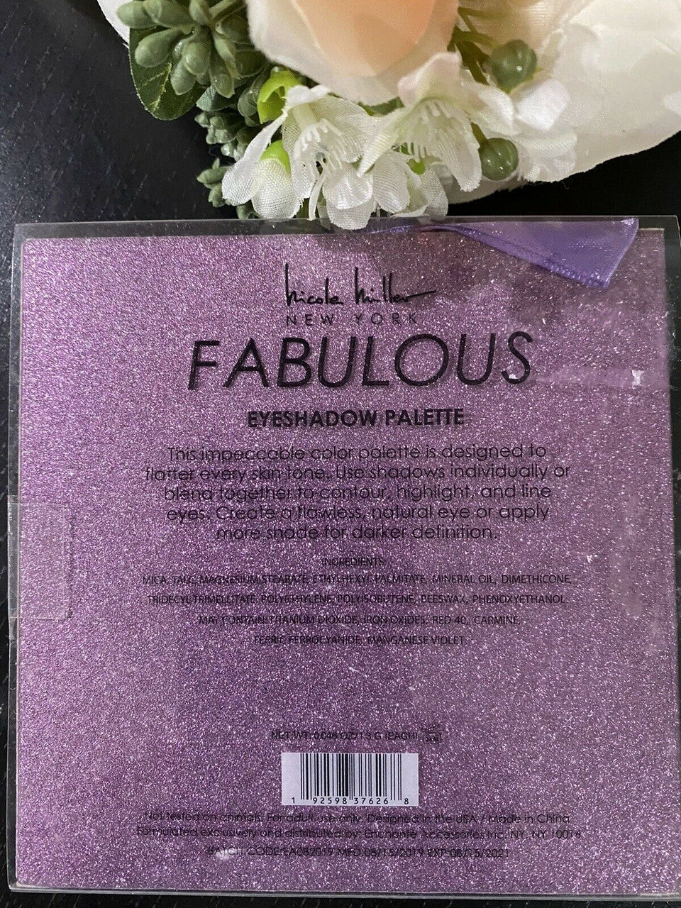 Nicole Miller NY Fabulous Eyeshadow Palette compact mirror cute box