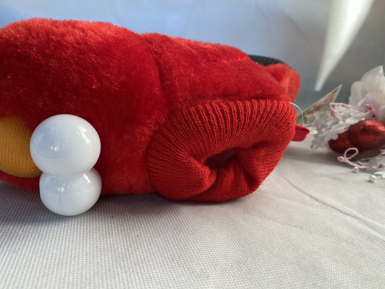 Unisex Size 9/10 Plush Red Elmo Ankle High Slippers Non-Slip Shoes