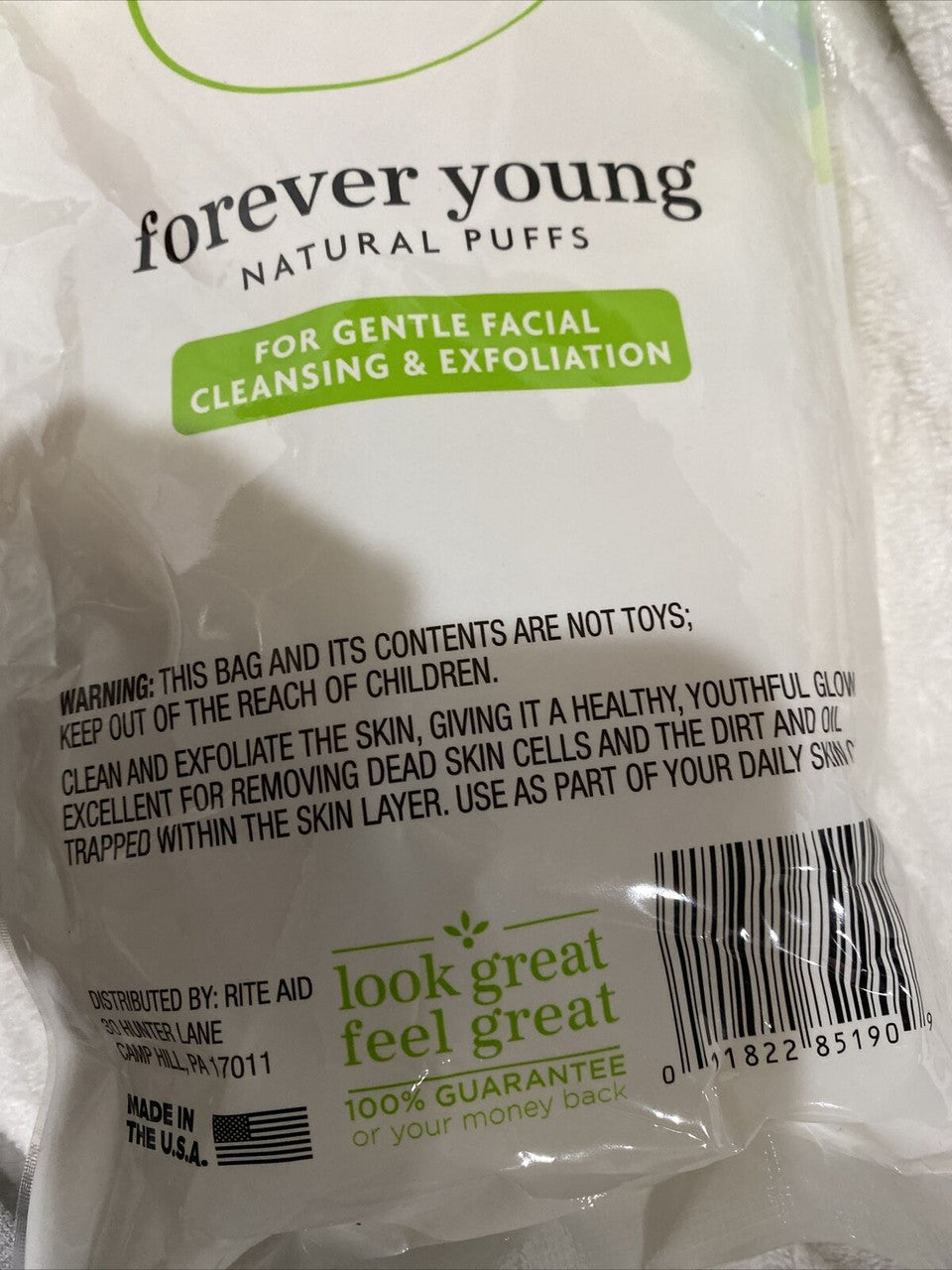 Day Logic Forever Young Natural Puffs FACIAL cleansing exfoliation 3pcs in pckg