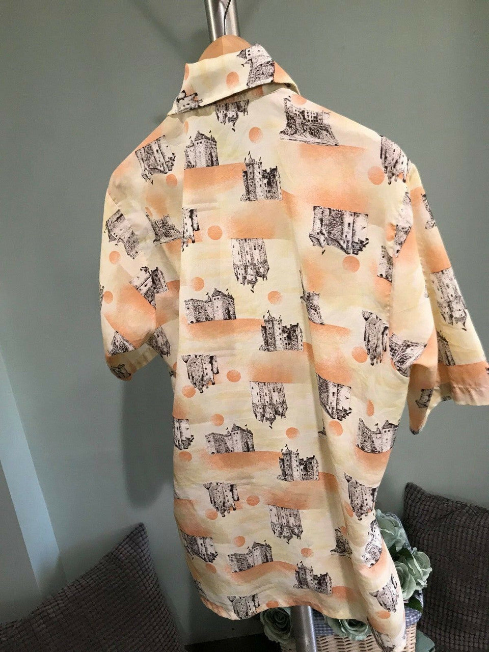 GOLDEN V VEE Vintage Mens Button Down Shirt M Summer Spring W-160