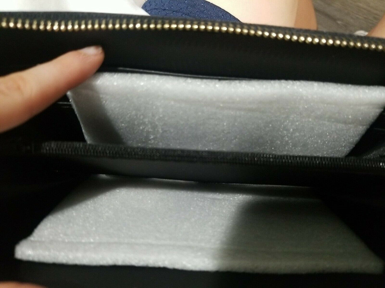 REBECCA & RIFKA Women Wallet 8" x 6" x 2"