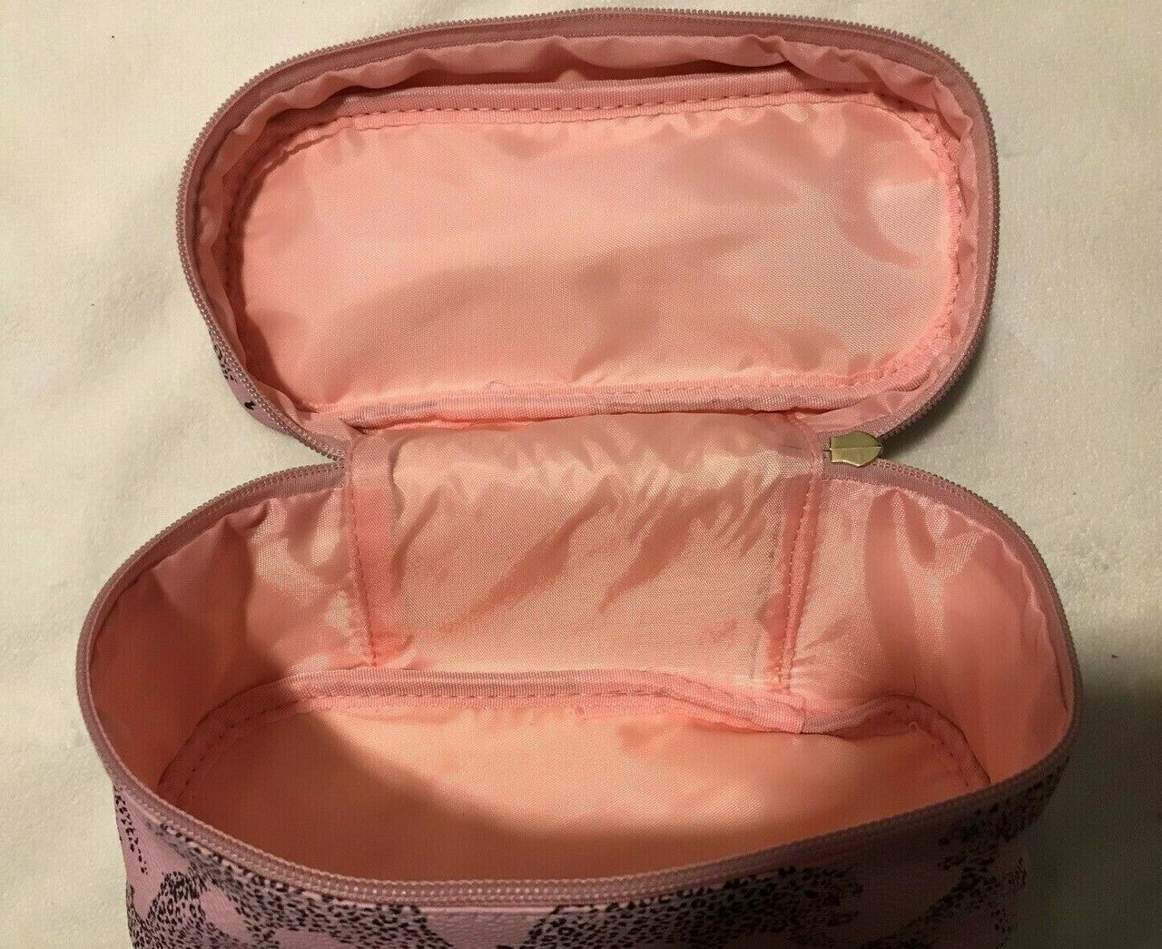 ImoShionUSA Accesories 4pc Set of Cosmetic Bags Pink Pouches Leopard Puma