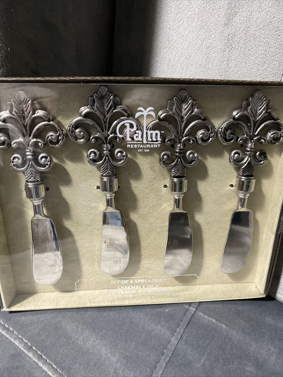 Palm Restaurant Set of 4 Cheese/Butter Spreaders stainless steel