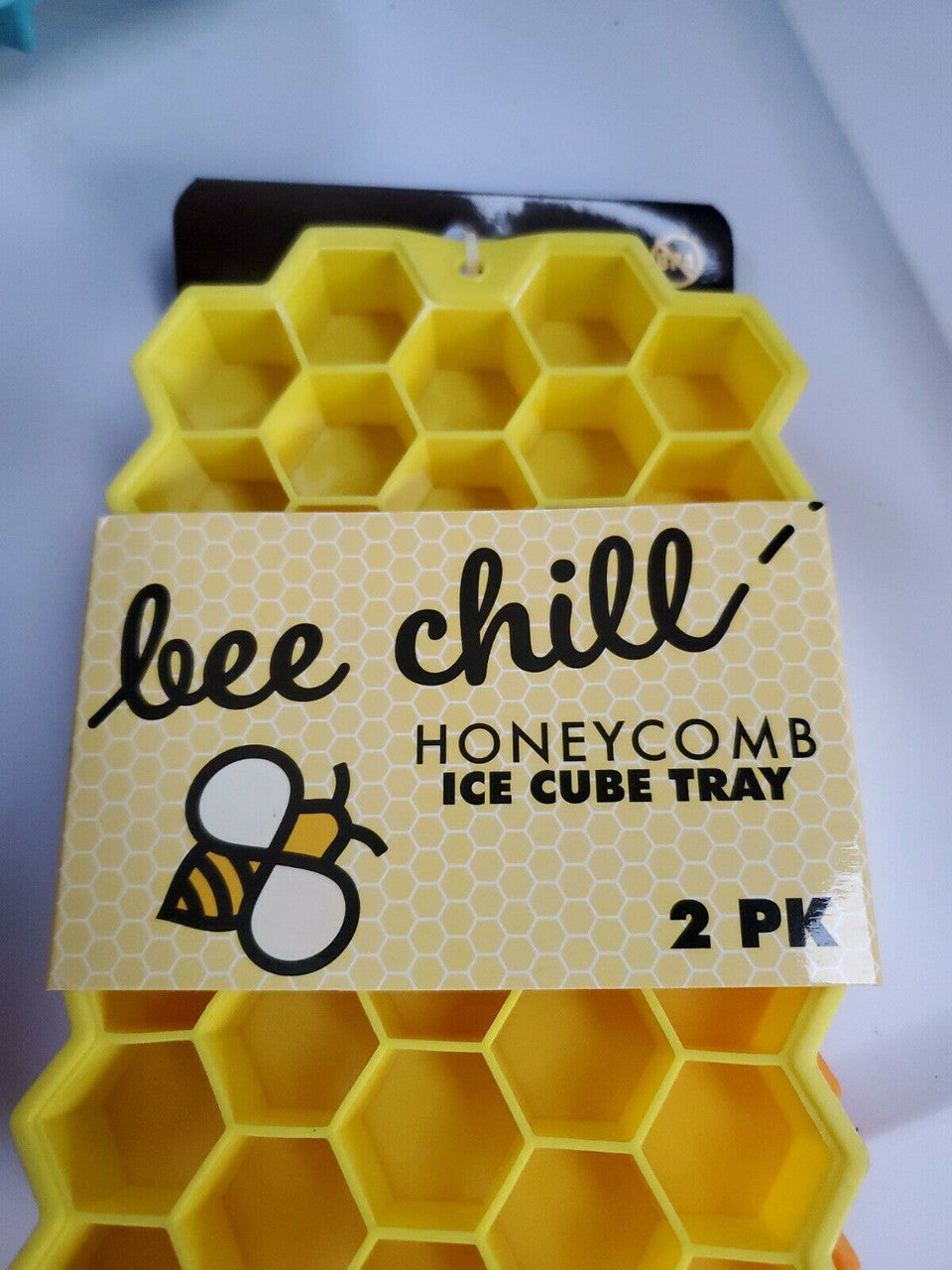 BEE CHILL Honeycomb Ice Cube Trays 2-Pack Silicone Dishwasher Safe Evriholder