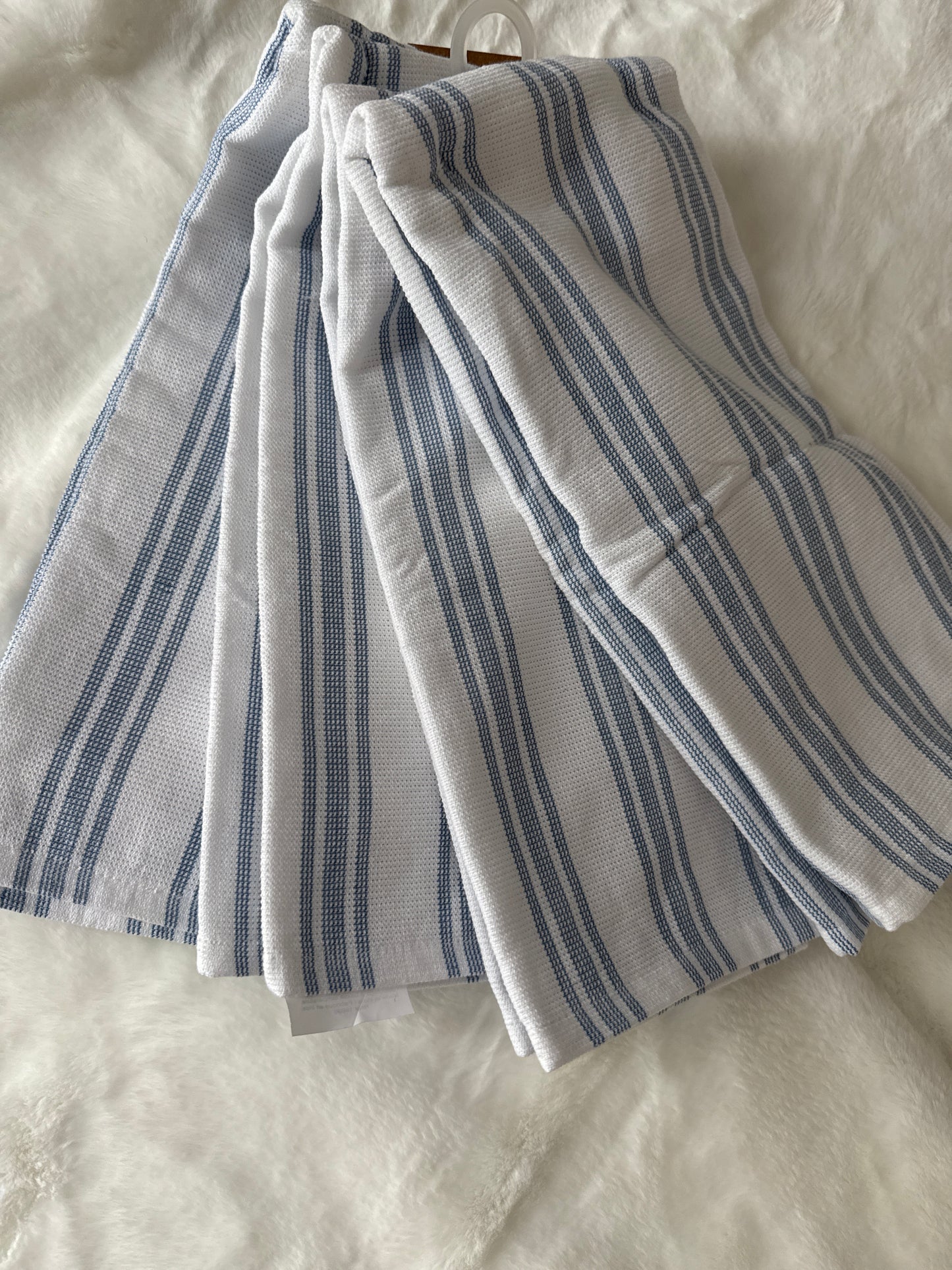 Set of 4 Kitchen Towels | 100% Cotton, Durable & Absorbent | 18" x 28"