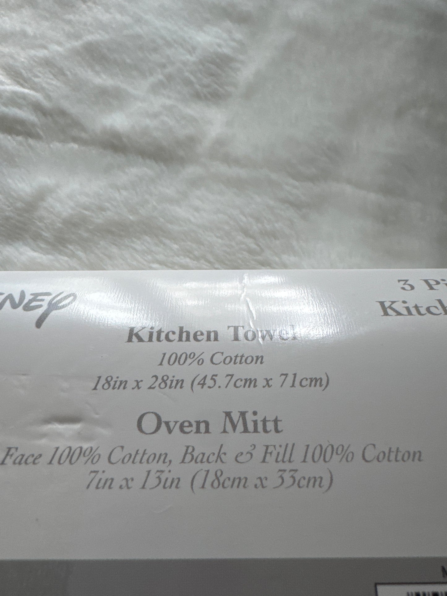 3-Piece Kitchen Set | Oven Mitt & 2 Kitchen Towels | 100% Cotton, Disney-Themed, Durable & Soft