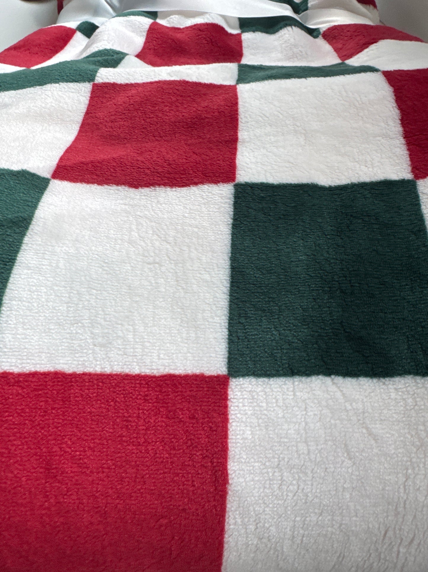 Throw Blanket Oversized Plush Checkered Two-Tone Design, 50” x 70”