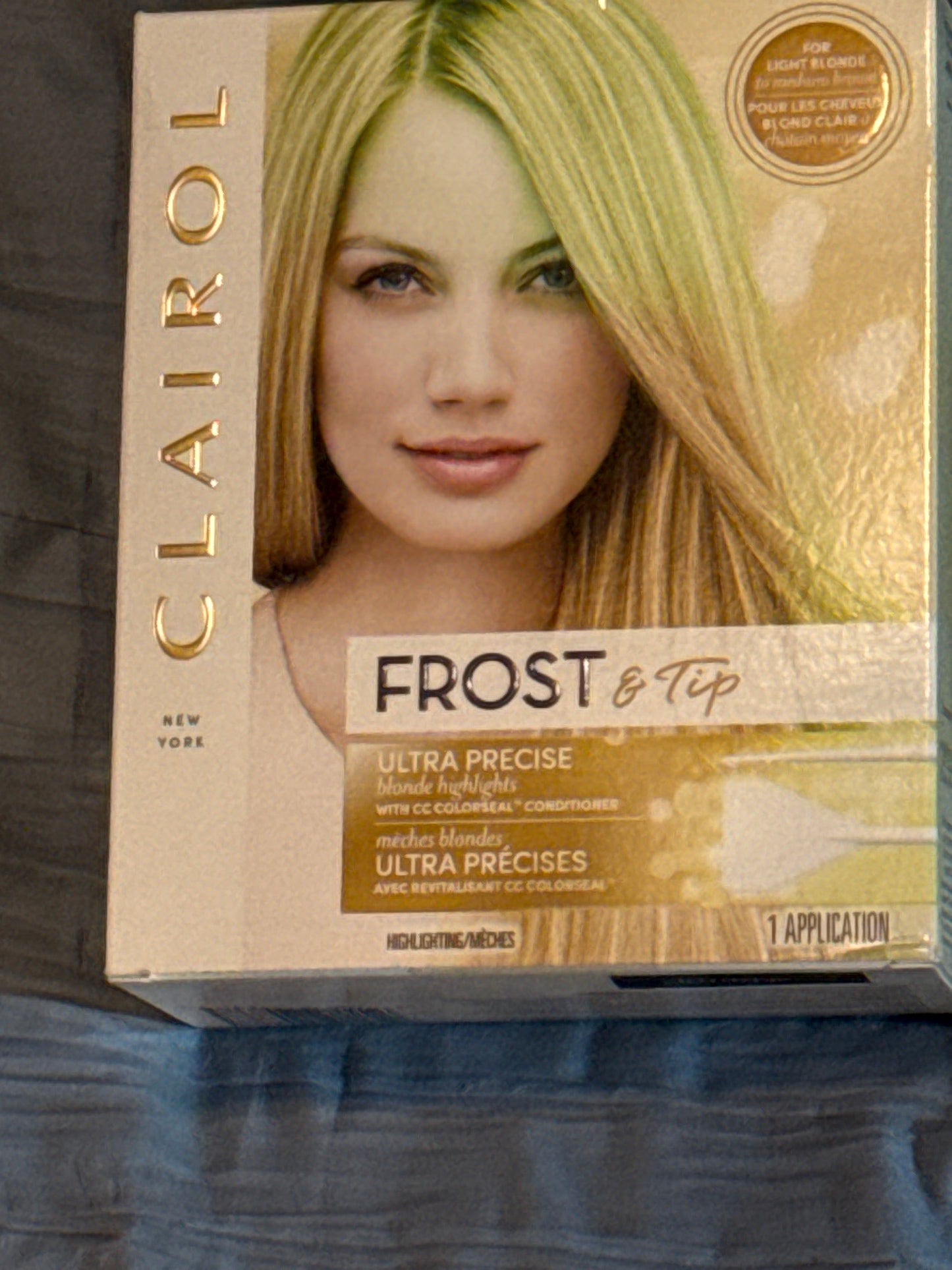 Clairol Ultra Precise Blonde Highlights Frost LIGHT BLONDE TO MEDIUM BROWN