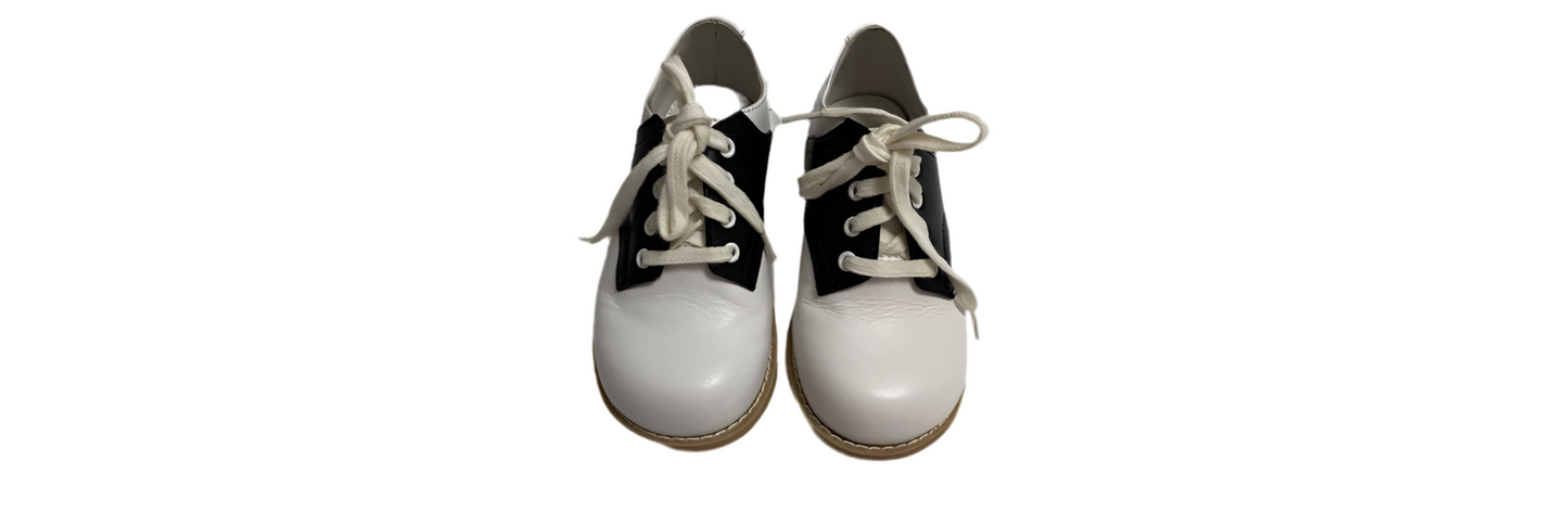 Navy  and White Willit's Leather Saddle Shoes  youth sizes 12.5-4 NOS USA made