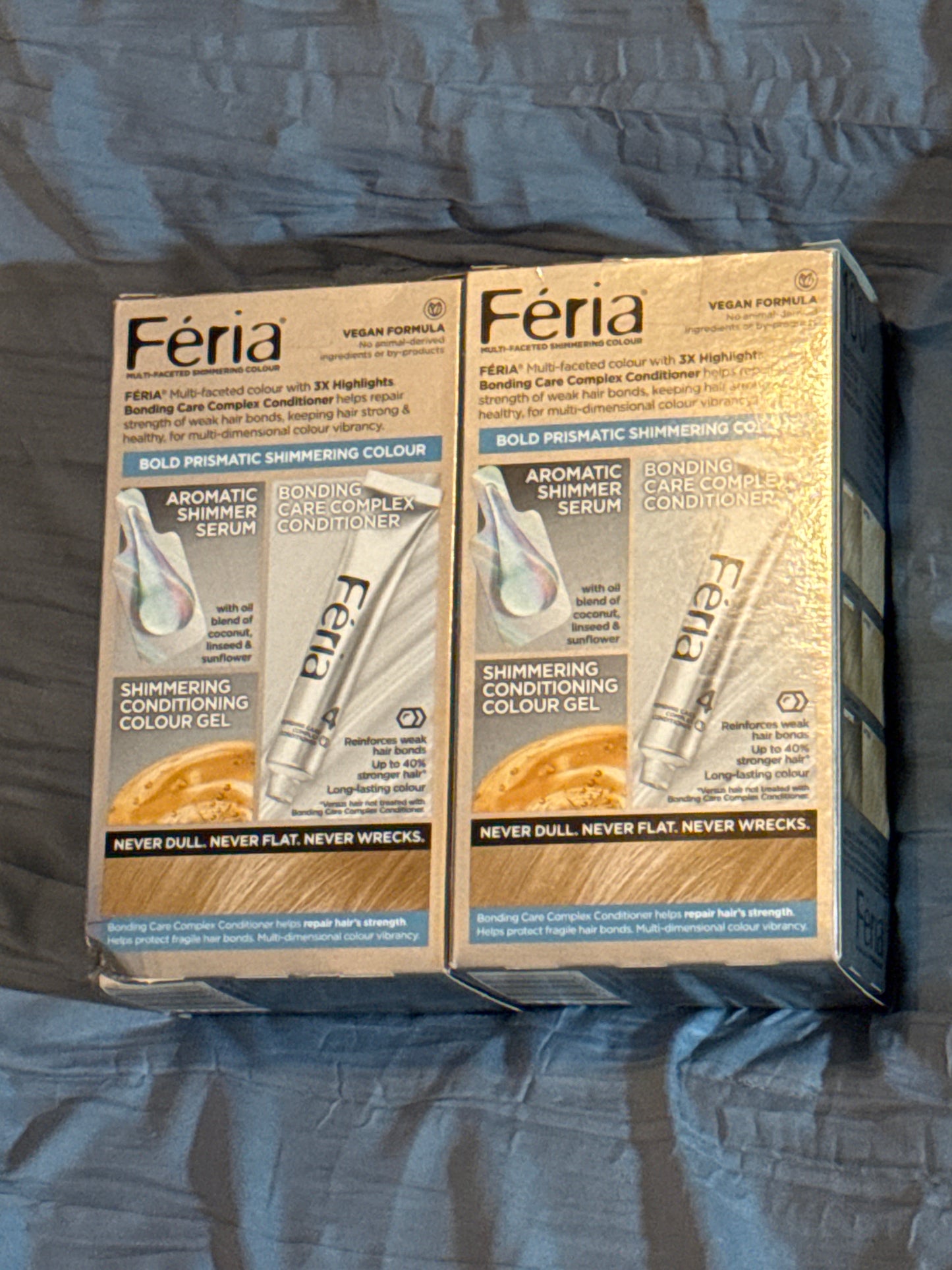 L'Oreal Paris Feria Multi-Faceted Shimmering Permanent Hair Color, 100 Pure