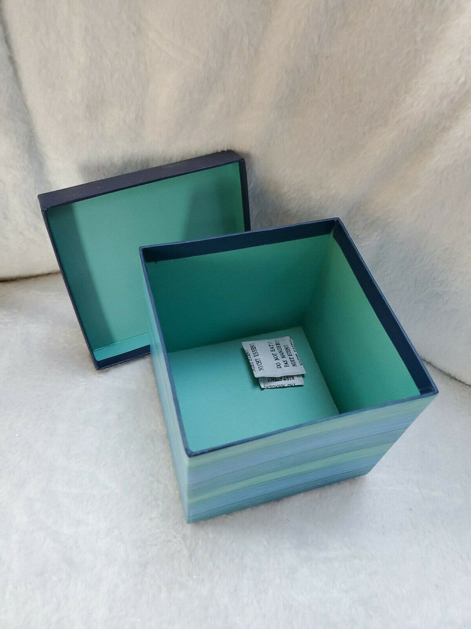Greenbrier Co. Gift Box Hard Cardboard size 4×4×4 Nice decoration