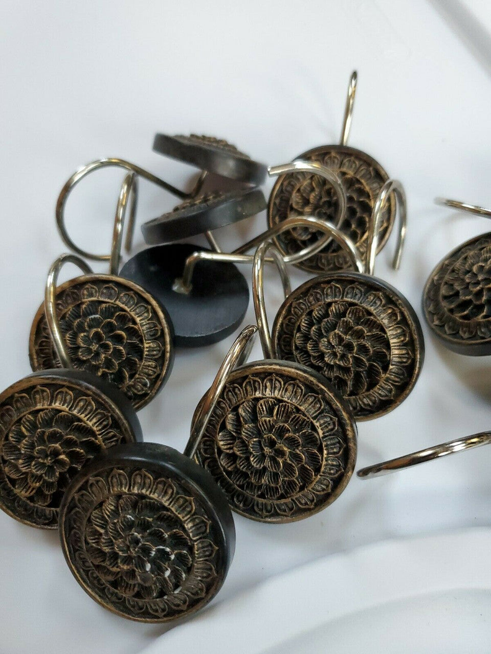 Set Of 12 Round Shape Shower Hooks Cute unbranded  *186