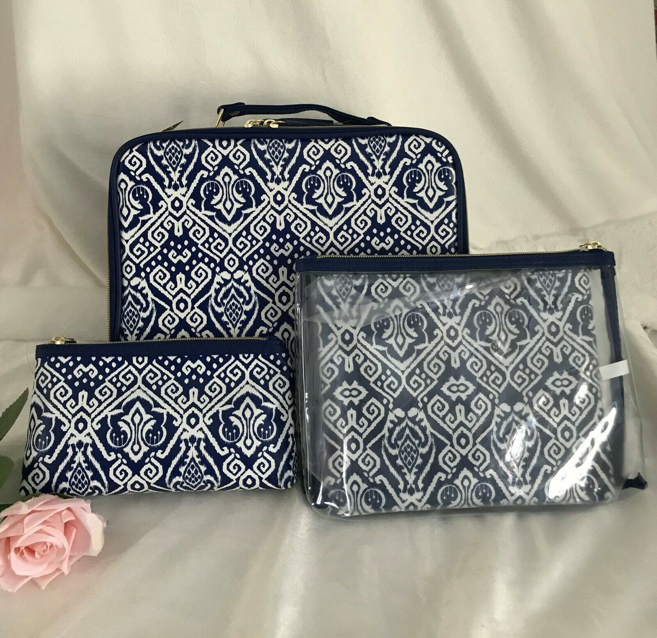 Global Getaway 5 pcs set weekender  travel set and makeup pouch