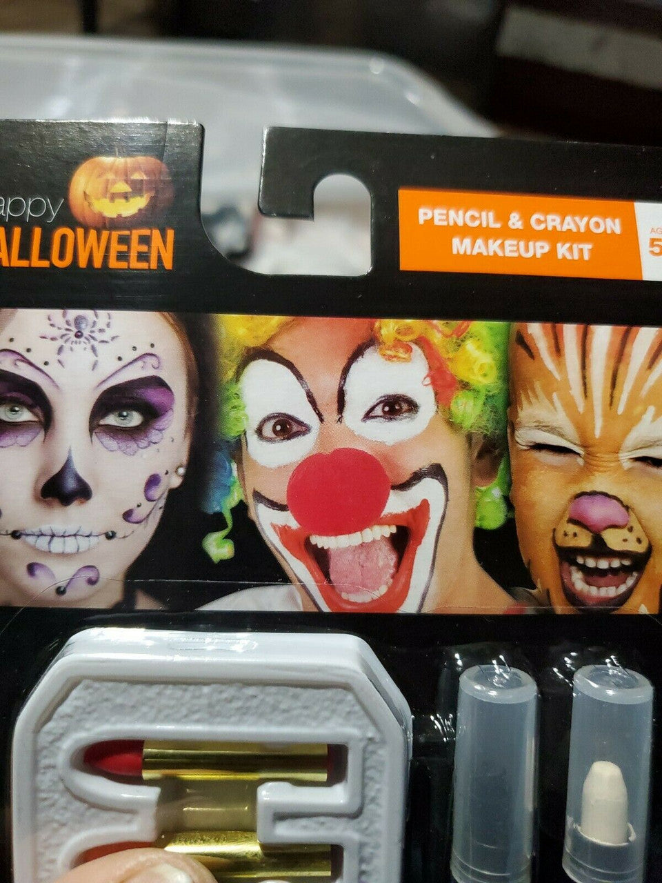 Happy Halloween Pencil And Crayon Makeup Kit 5+