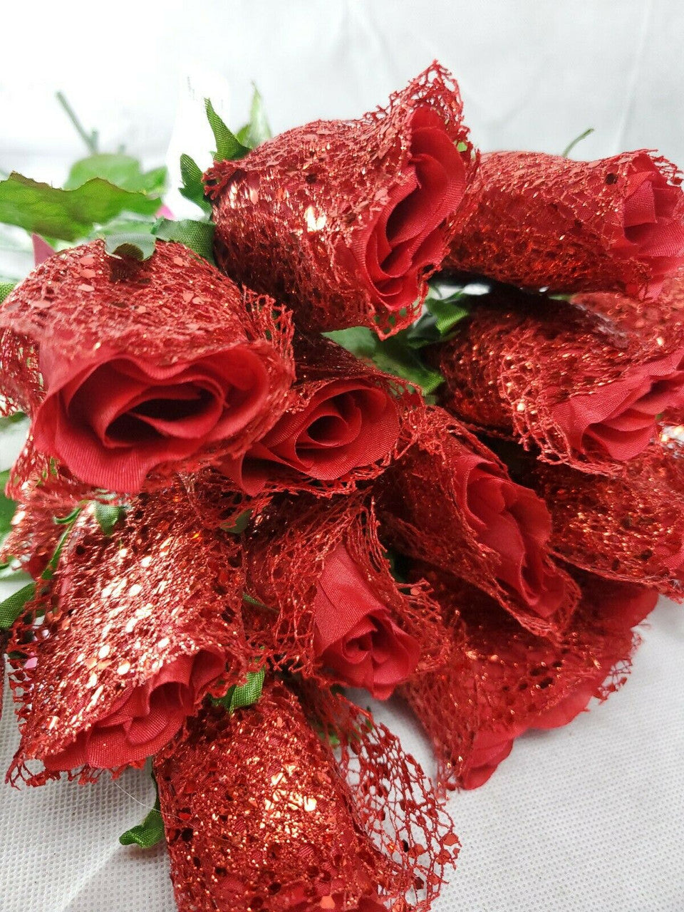 VALENTINES DAY 16 GLITTER RED ROSES  DECORATE GIFT LOT OF 16