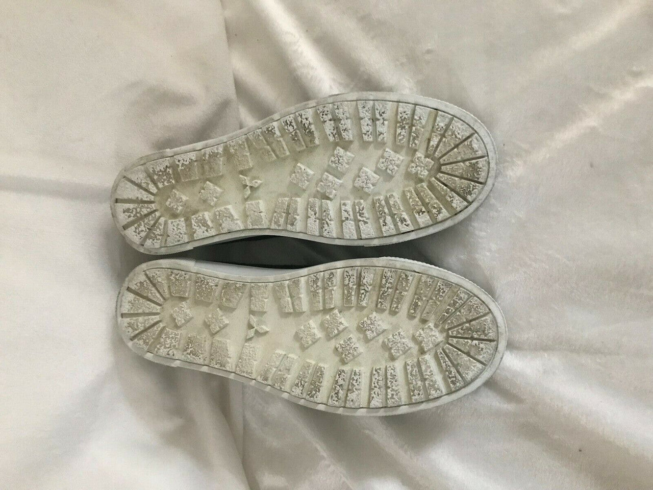 Originals Slip On Flats / Sneakers Nina New York Women Girl Size 5 embroidered