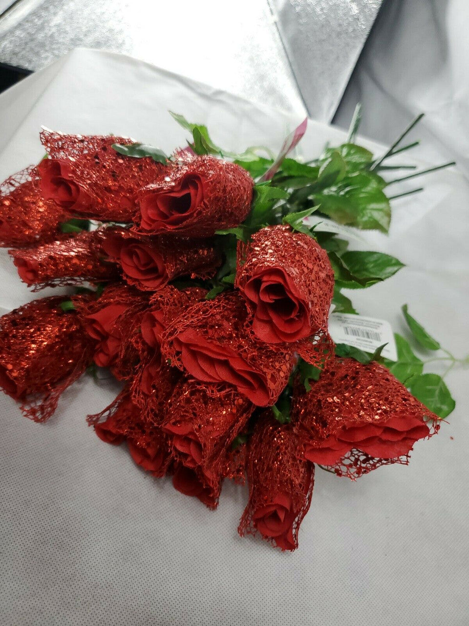VALENTINES DAY 16 GLITTER RED ROSES  DECORATE GIFT LOT OF 16