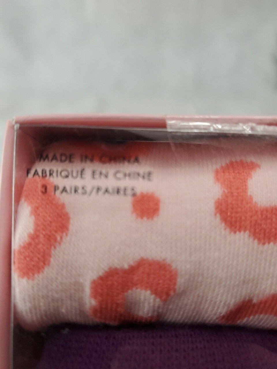 3 Pack of KATE SPADE New York Women Crew Socks Pink  Burgundy size 4-10