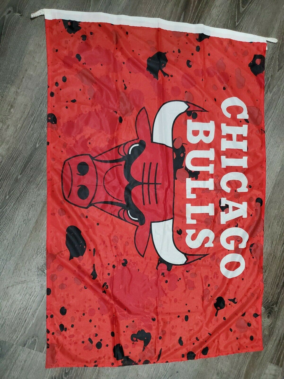 NBA CHICAGO BULLS LOGO APPLIQUE RED FLAG BANNER 100% POLYESTER 42" x 30"