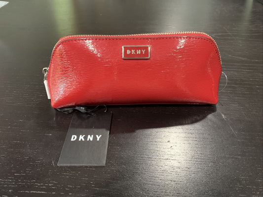 DKNY Patent Sutton pencil 1 sz Red