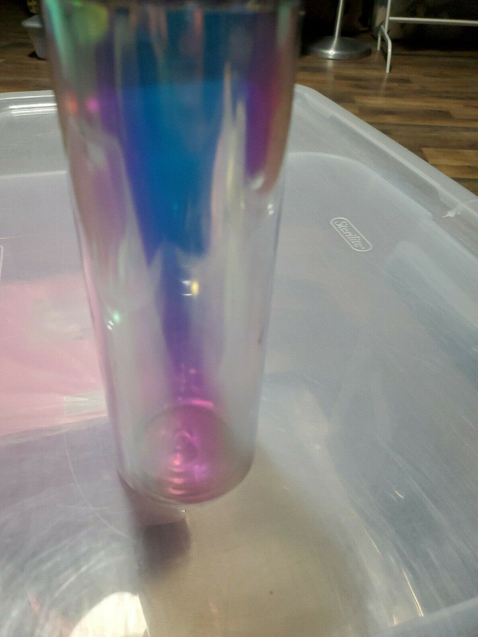 Love In The Air GEM Top Water Bottle 18.6 Fl Oz. Shine and Bright Pink