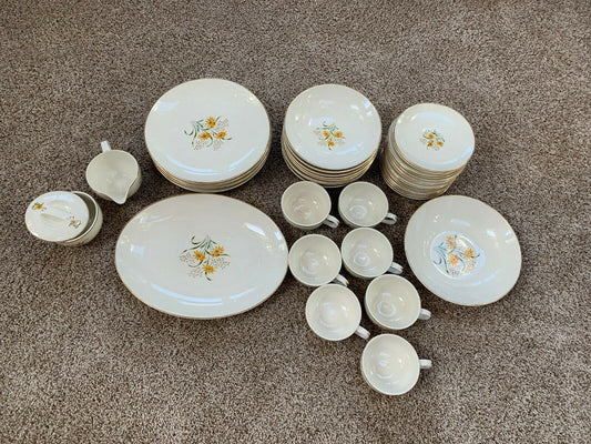 Vintage Royal China 22k Gold 40 pieces Suzan Yellow Flower Set