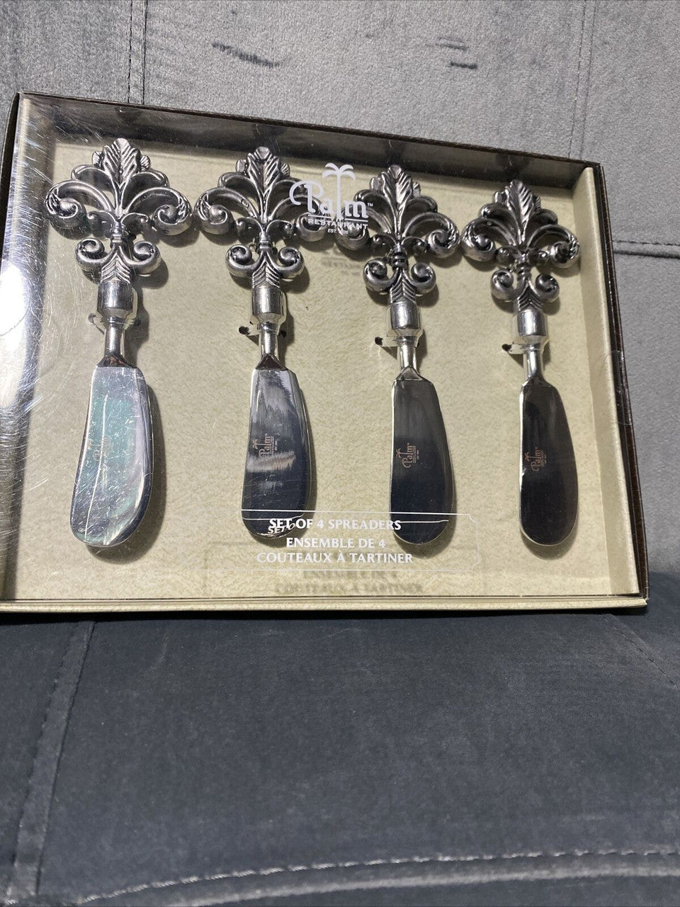 Palm Restaurant Set of 4 Cheese/Butter Spreaders stainless steel