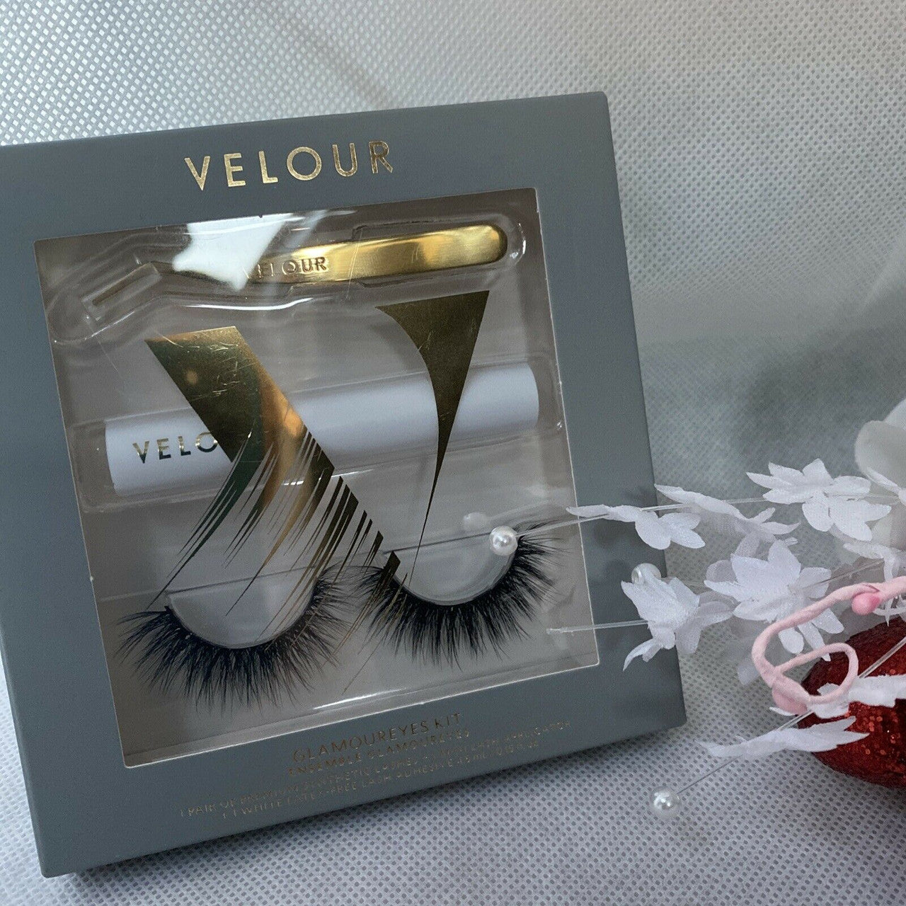 VELOUR  Fluff'n Whispie GLAMOUREYES KIT premium synthetic lashes latex free glue