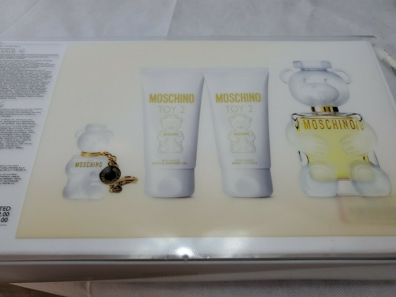 MOSCHINO TOY 2 4 pc GIFT SET 100ml EDP & 100ml Body Lotion & Shower Gel Charm