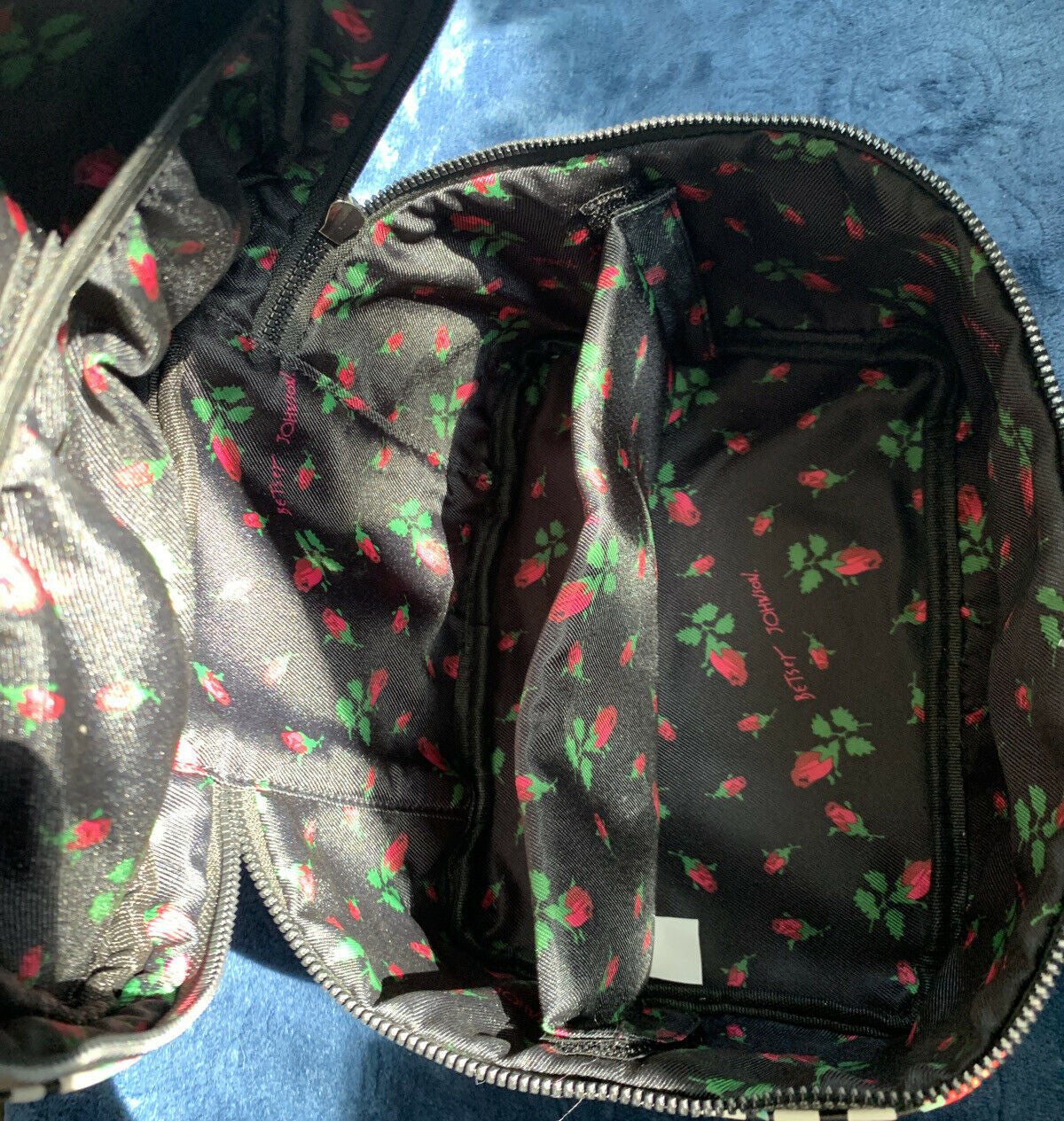 Betsey Johnson Train Case Bow White Floral Makeup Bag