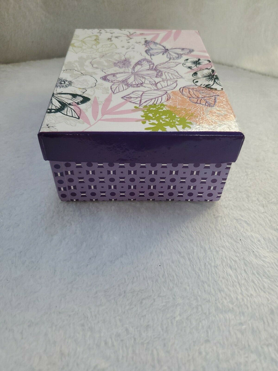 Greenbrier Co. Gift Box Hard Cardboard size 4×6×2 NEW Nice decoration Butterfly