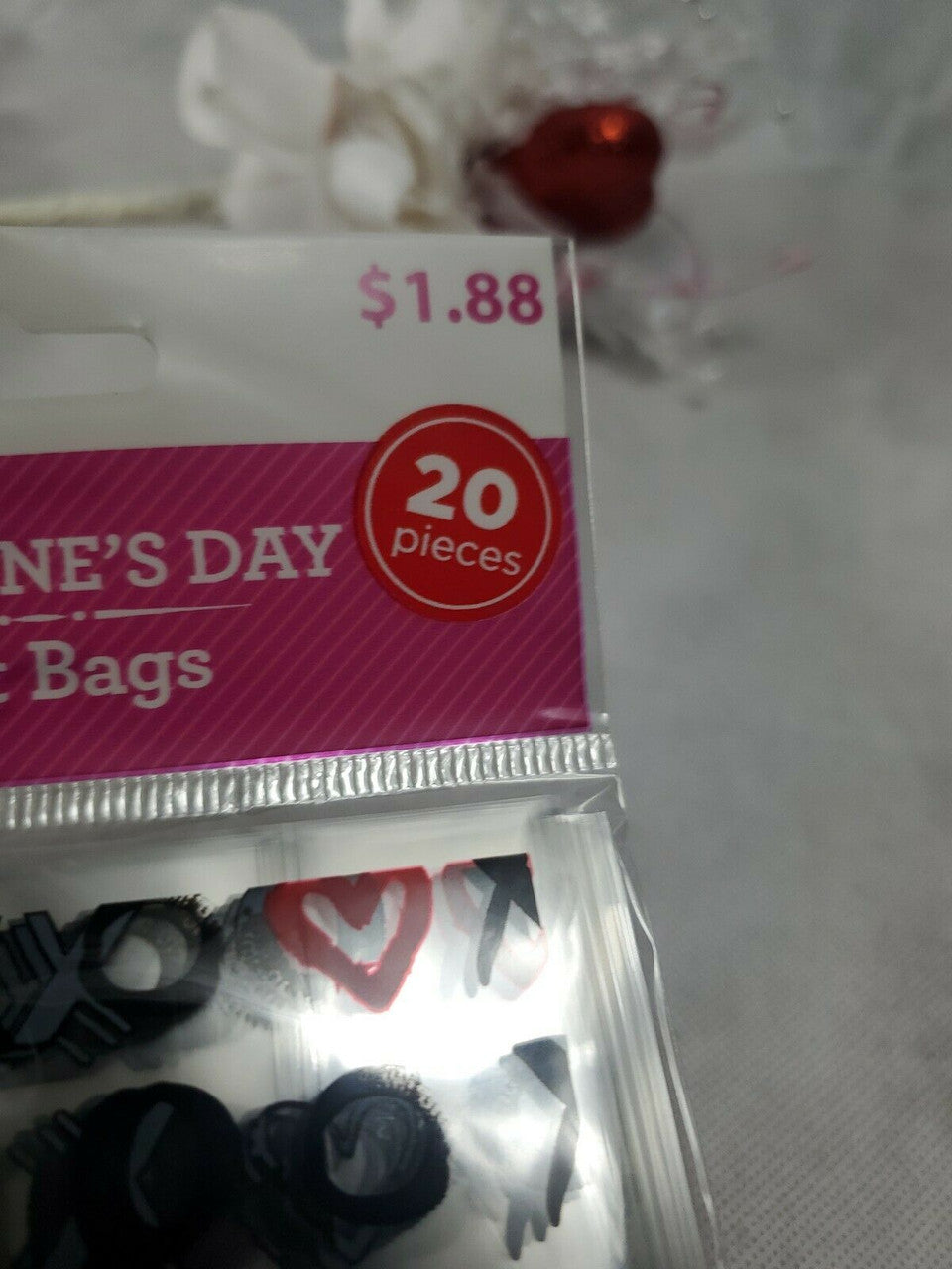 Way to Celebrate Valentine’s Day 20 Treat Bags w Twist Ties Set of 5 XOXO’s