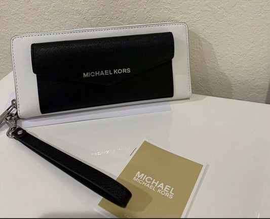 MICHAEL KORS JET SET White Black Wallet Travel Leather Authentic