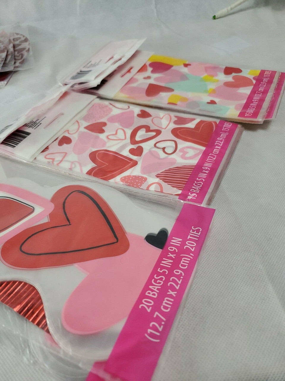 Valentine's Day Treat bags with Ties Multi-Colored Hearts Shapes lot of 10 packs