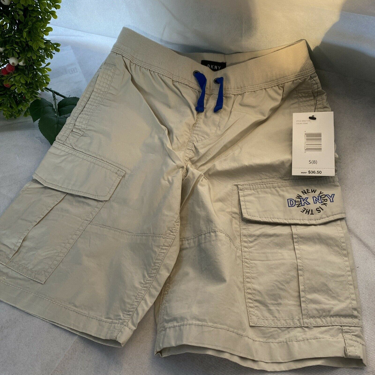 DKNY Stone Color Cargo shorts  Big Boys Size S (8)  100% Cotton