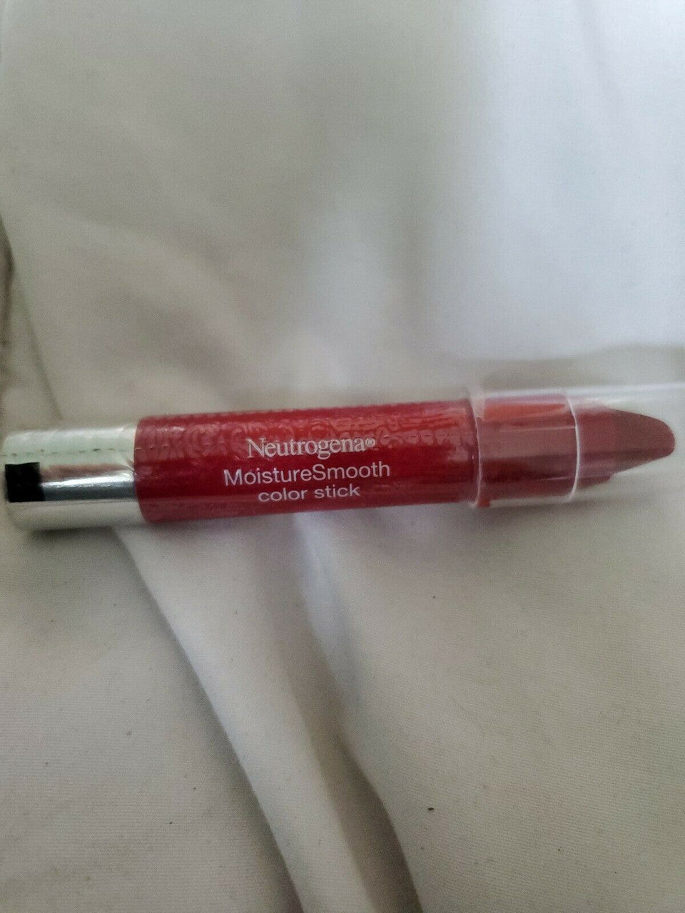 Neutrogena MoistureSmooth Color Stick, Classic Red 160, 0.11 oz