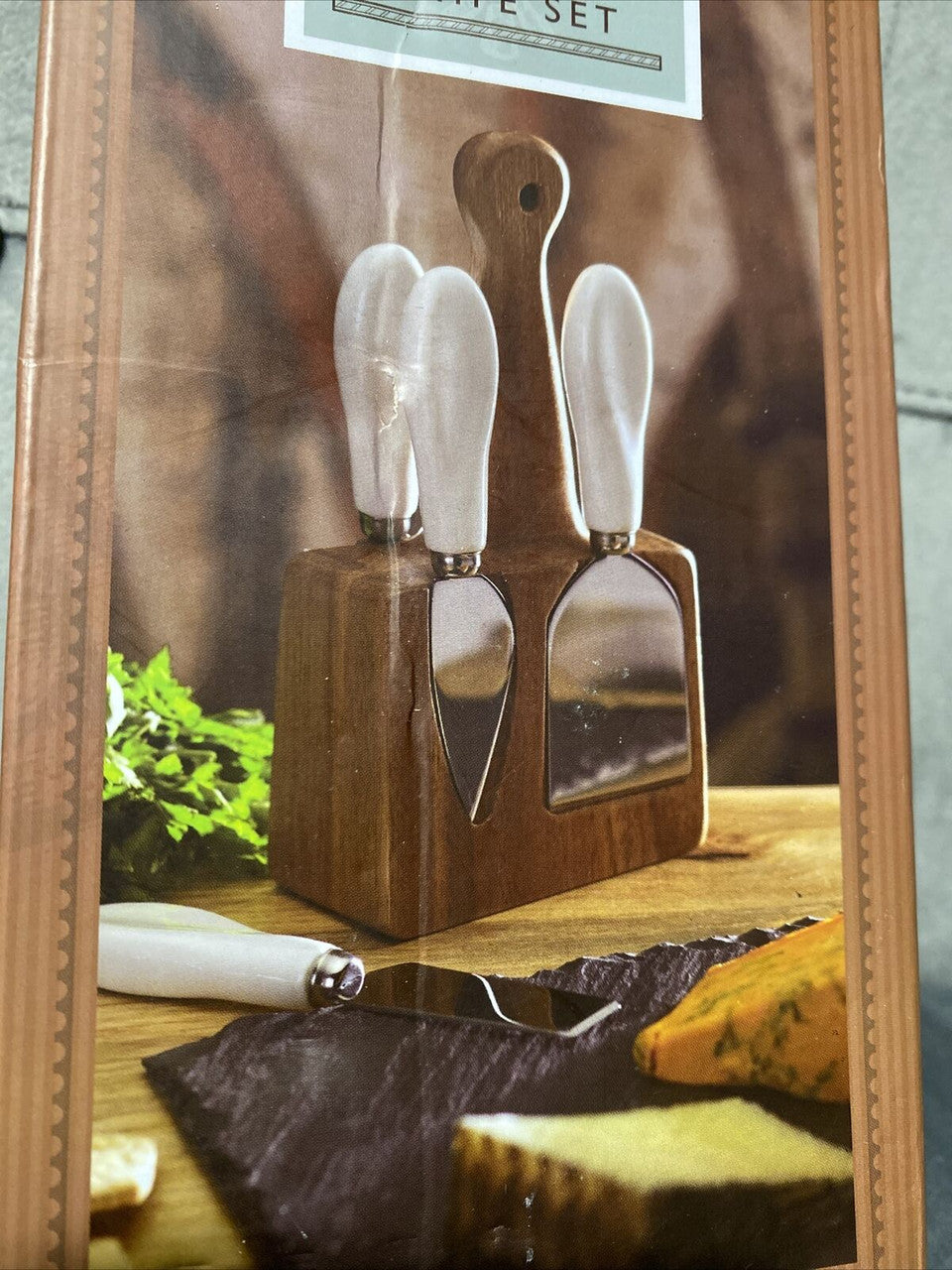 Artesa “ Acacia Wood “ 4 cheese knife set Stainless Porcelain Magnetic stand