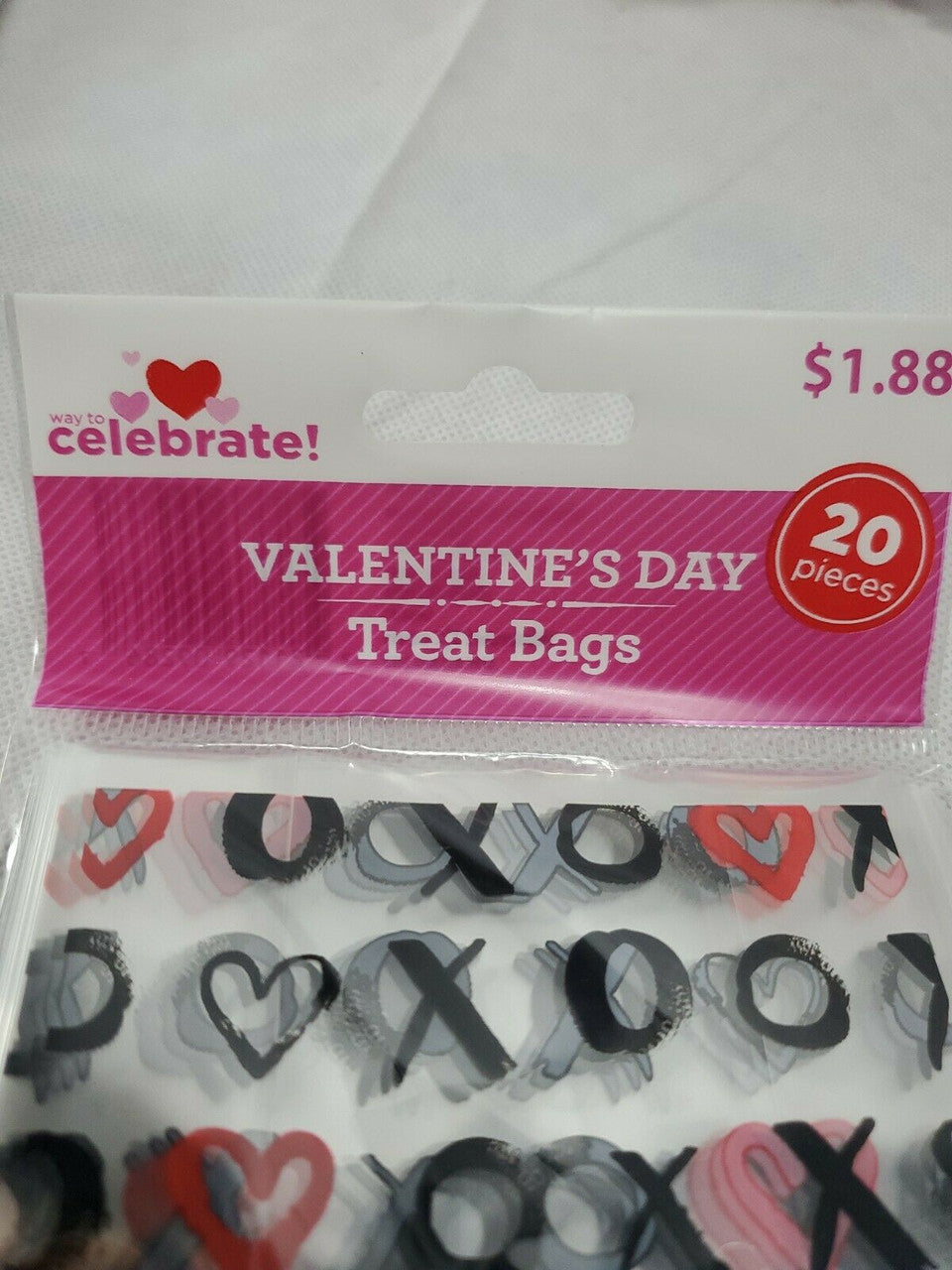 Way to Celebrate Valentine’s Day 20 Treat Bags w Twist Ties Set of 5 XOXO’s