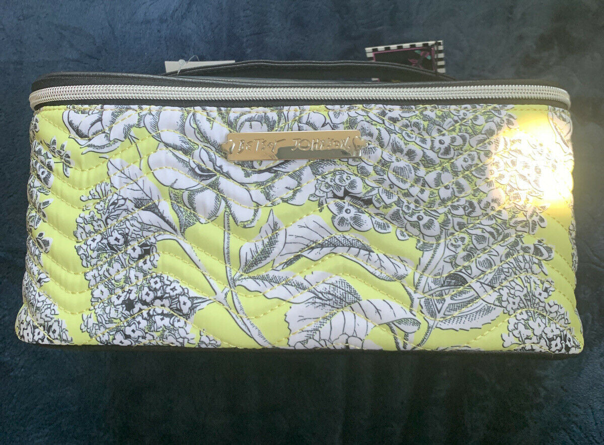 Betsey Johnson Citron 3Pc Traincase And Cosmetic Bags