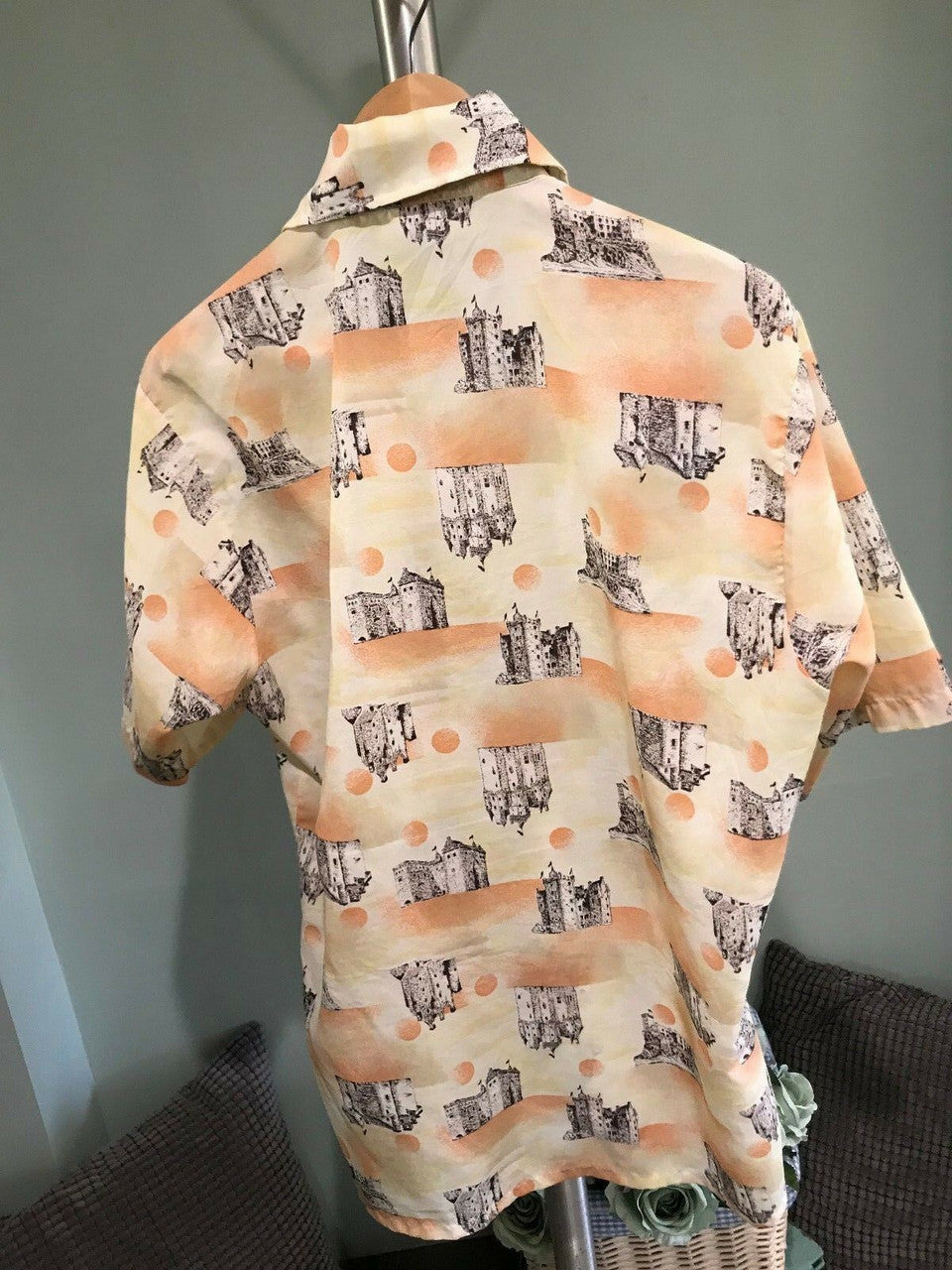 GOLDEN V VEE Vintage Mens Button Down Shirt M Summer Spring W-160