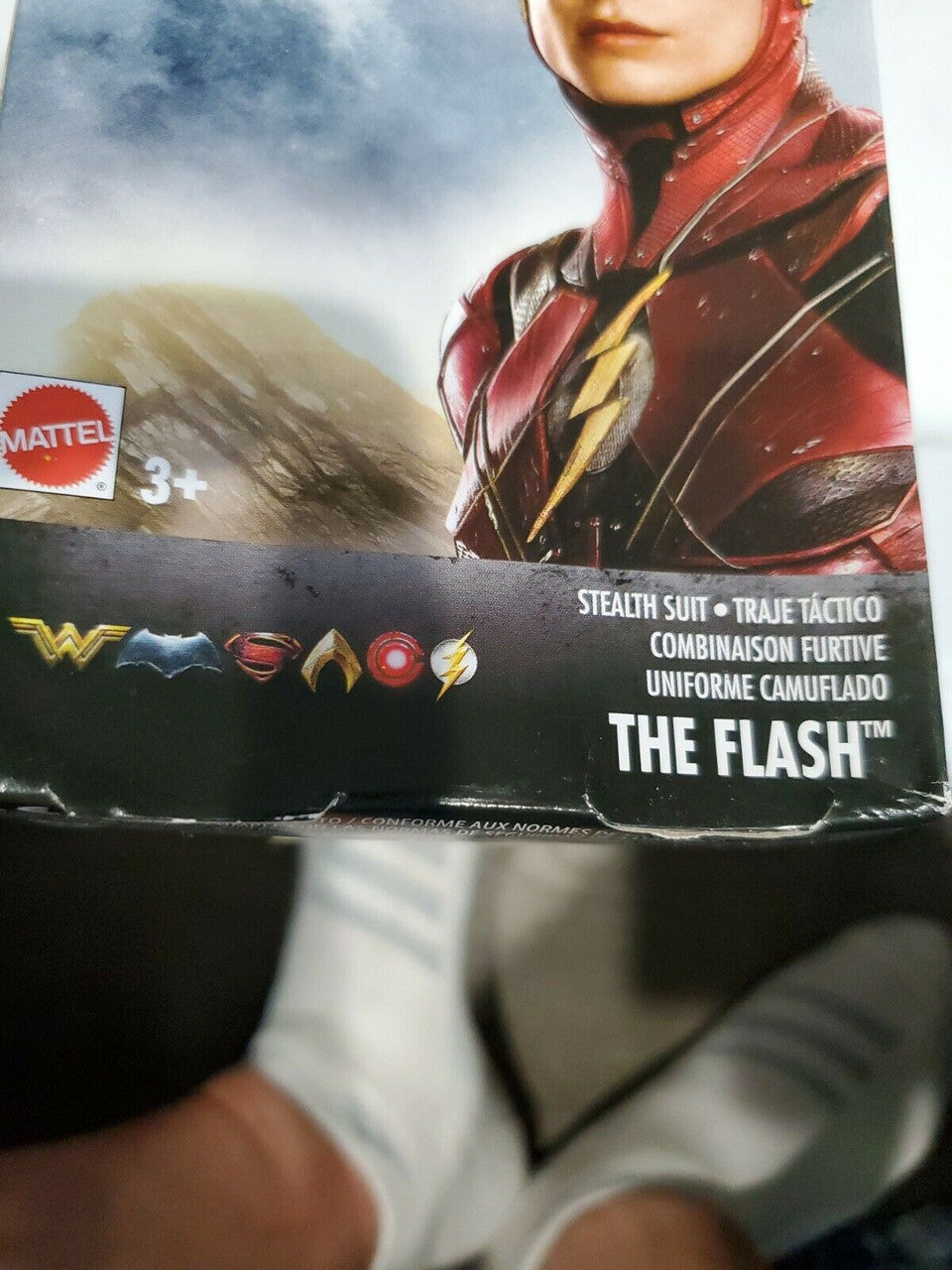 THE FLASH STEALTH SUIT ( 12" )  ( 2018 ) JUSTICE LEAGUE ACTION FIGURE ( MATTEL )