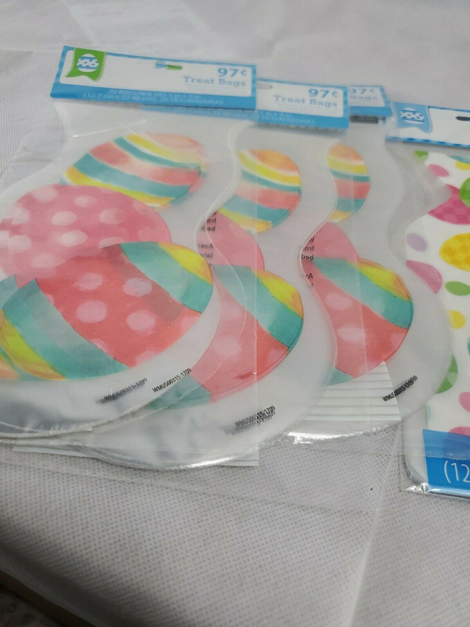 Easter Treat Bags 15 count EGGS Multi-Colored  Lot of 5 packages 5×9 inches