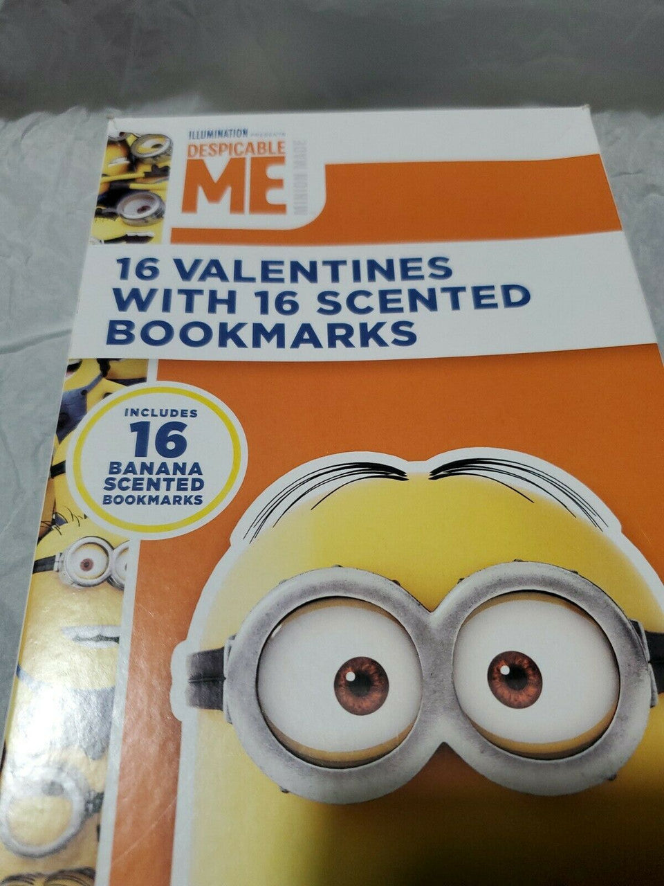 Despicable ME  16 Valentines with 16 Scented Bookmarks