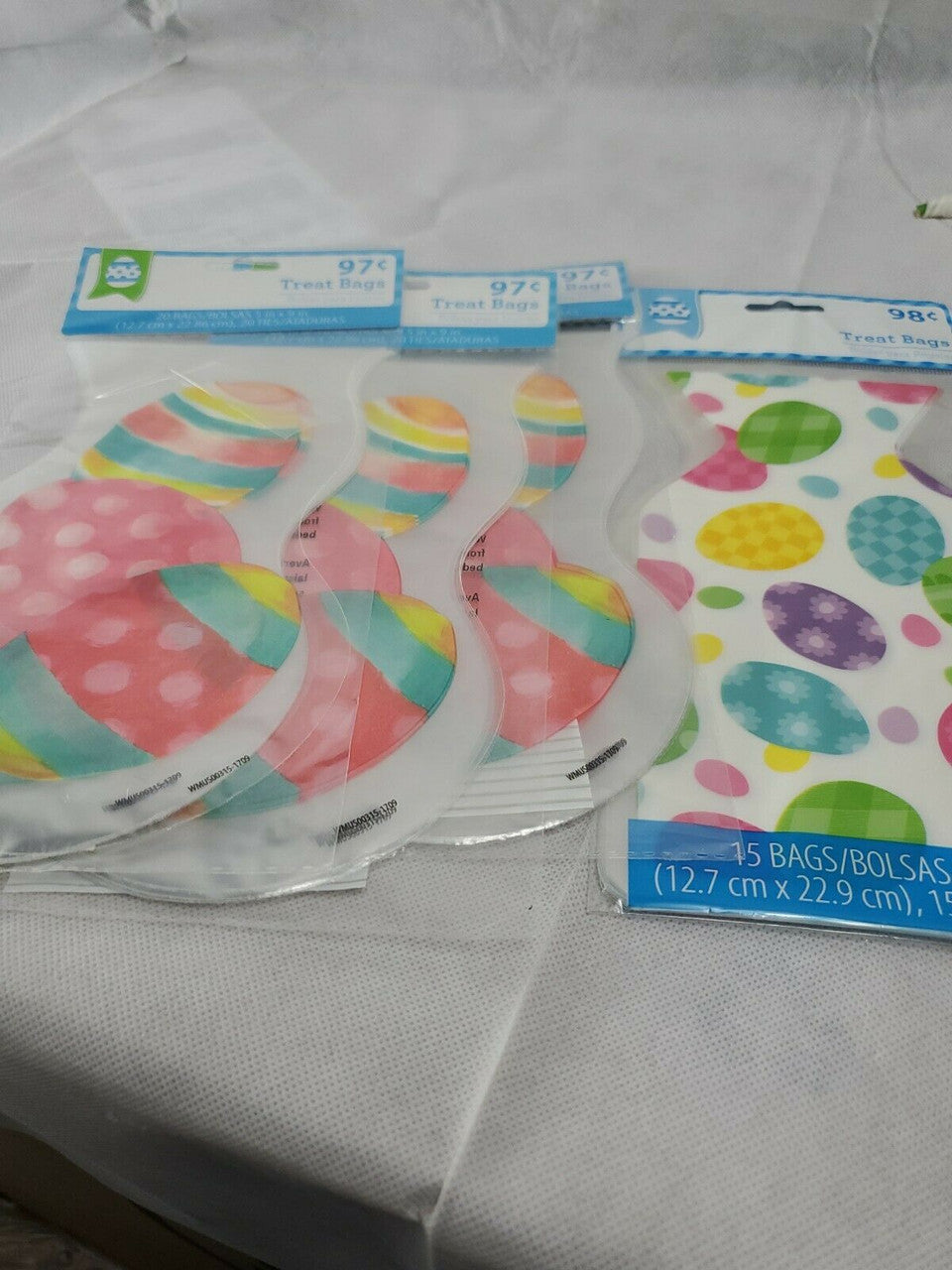 Easter Treat Bags 15 count EGGS Multi-Colored  Lot of 5 packages 5×9 inches