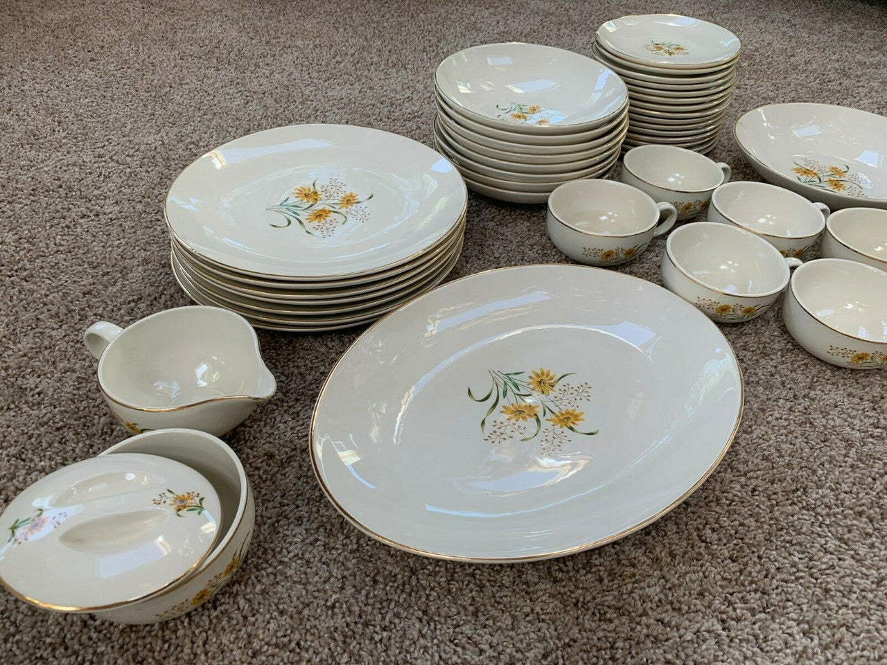 Vintage Royal China 22k Gold 40 pieces Suzan Yellow Flower Set