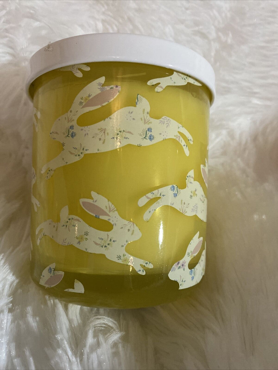 Floppy Ears 9.1 Oz Candle Easter Pure JASMINE  Petals  Richly Scented Verdant