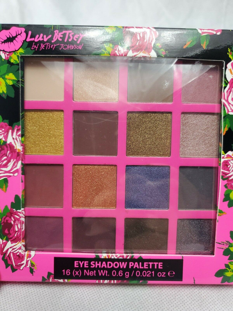 Betsey Johnson Blend It Babe Eye Shadow Palette 16x 6g/0.21oz 100% Vegan