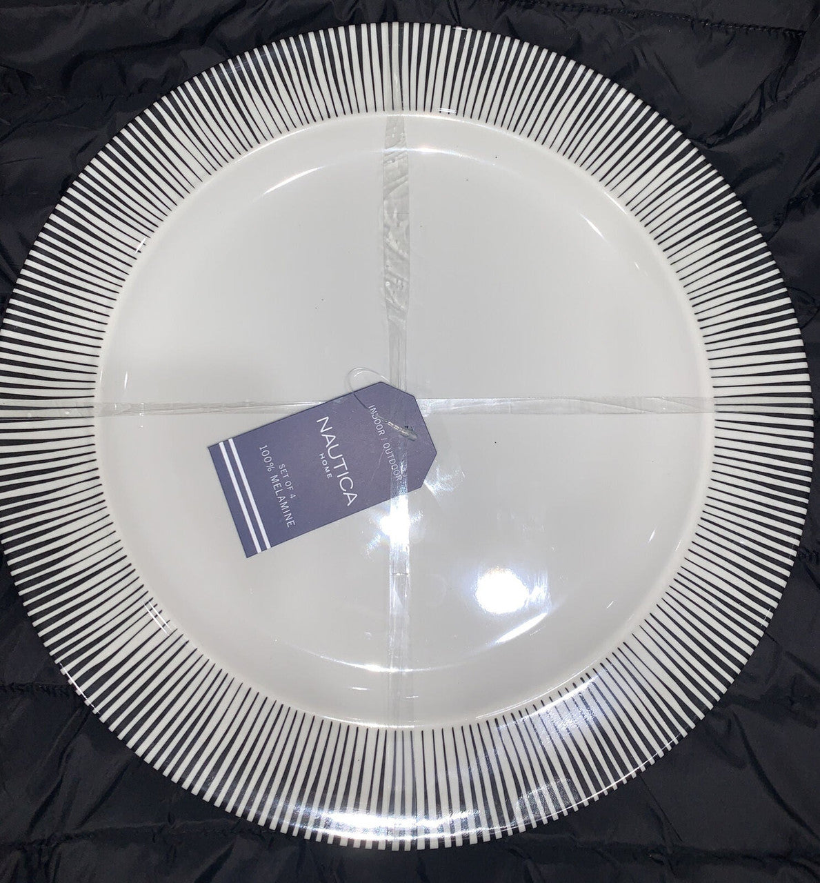 Nautica Home Set Of 4 White And Black Melamine 11” Plates