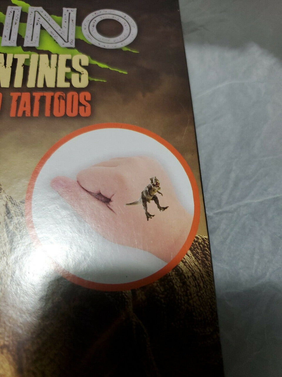 DINO 20 Count Valentines Cards With 20 Tattoos