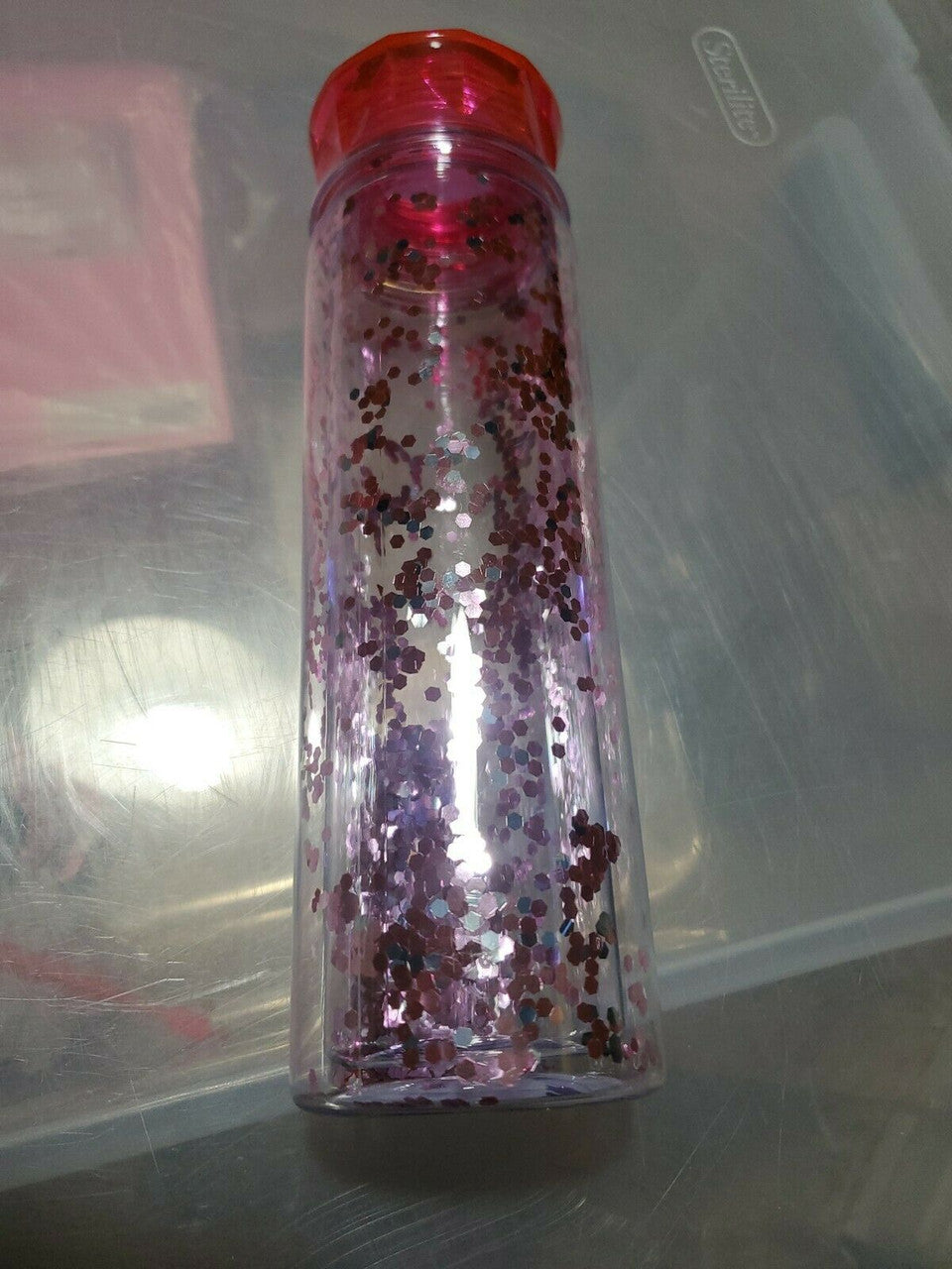 Love In The Air GEM Top Water Bottle, 18.6 Fl Oz. Glitter, Pink